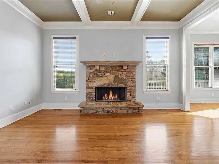 6437 Blue Water Dr — Photo 15