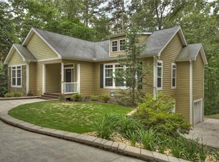 400 Westwoods Dr, Ellijay, GA 30540