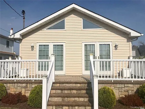 188 Daytona St Photo 1