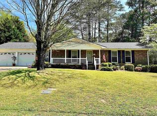 1005 Valley Creek Dr, Anniston, AL 36207