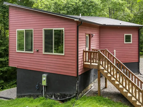 275 Peachtree Mountain Estate Rd, Murphy, NC 28906