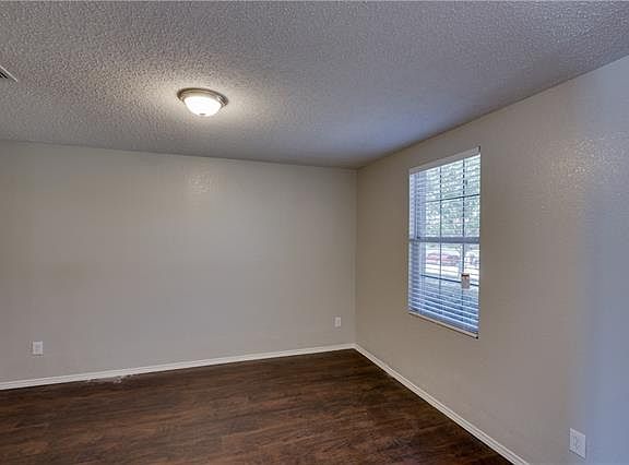5th image of 1420 Golden Grass Dr