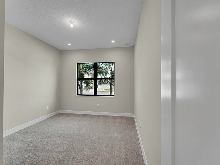 13045 Feathering Way — Photo 3