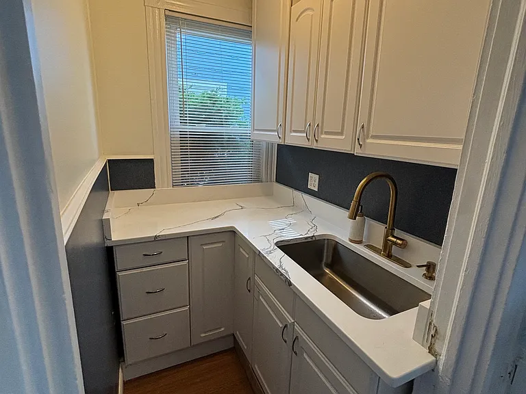26 Atlantic St #1 — Photo 1