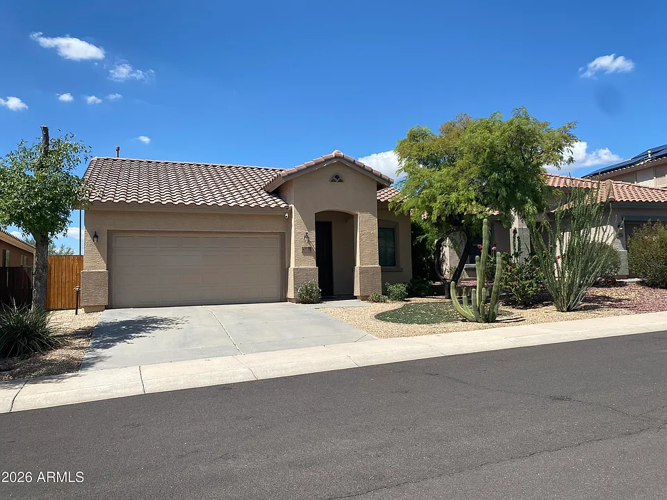 40720 N Trailhead Way