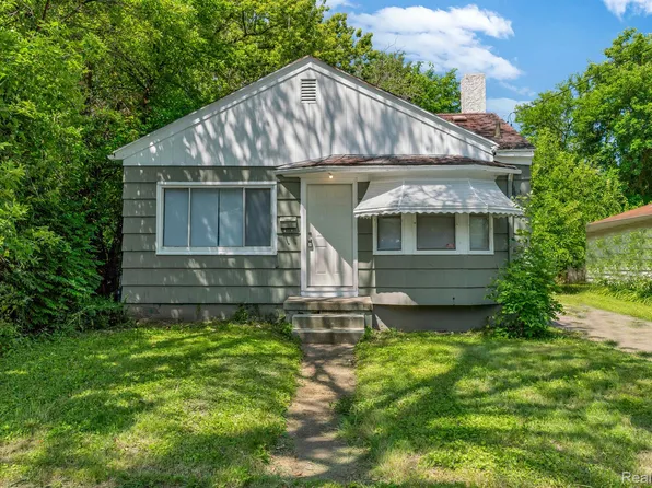 3925 Lamson St, Saginaw, MI 48601