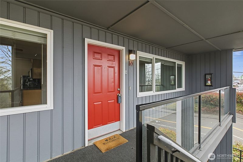 4th image of 1902 Yakima Avenue #6