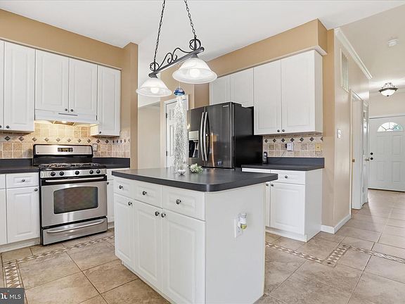 4th image of 149 Crosstimber Way