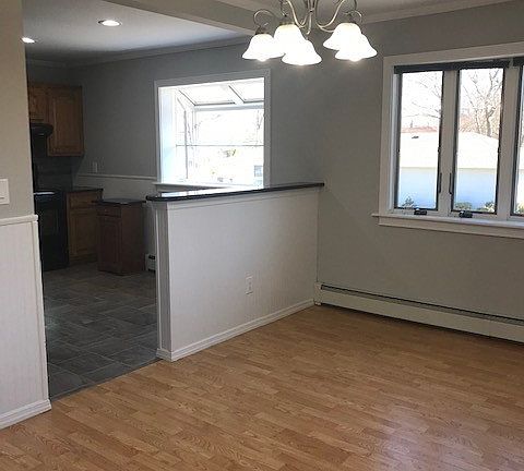 3rd image of 15 Clematis St