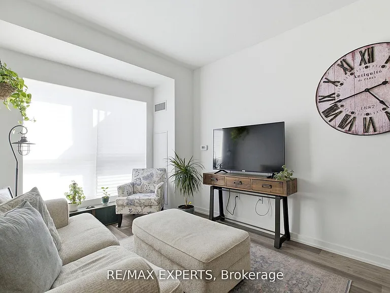 430 Essa Rd #325 — Photo 13