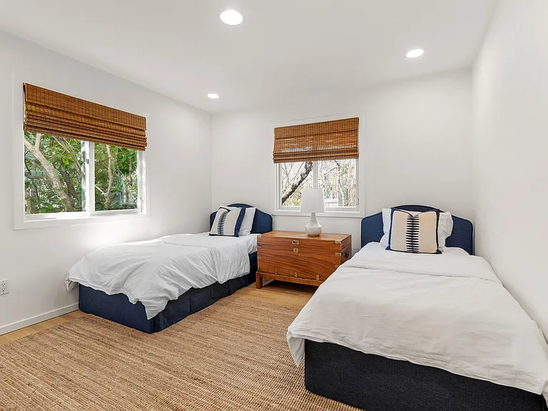 15 Elizabeth Ln — Photo 14
