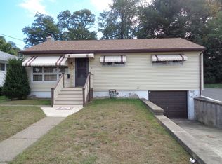 15 S Webster Ave, Dunmore, PA 18505