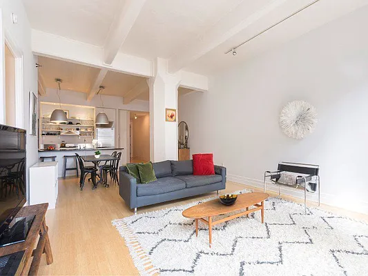 Sold by Sotheby's International Realty | media 2