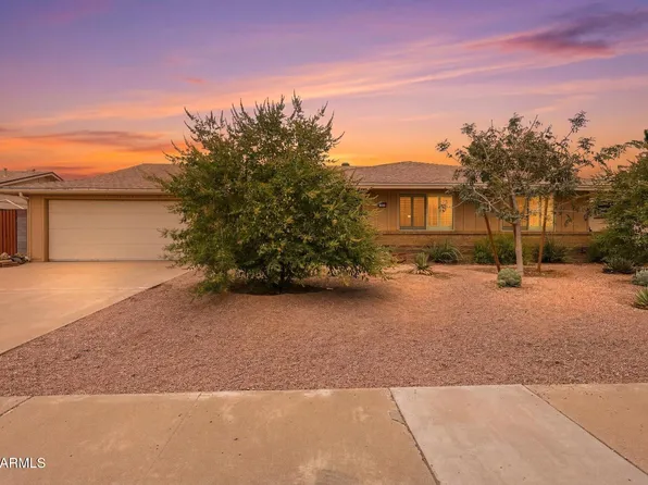 11016 W MEADE Drive, Sun City, AZ 85351