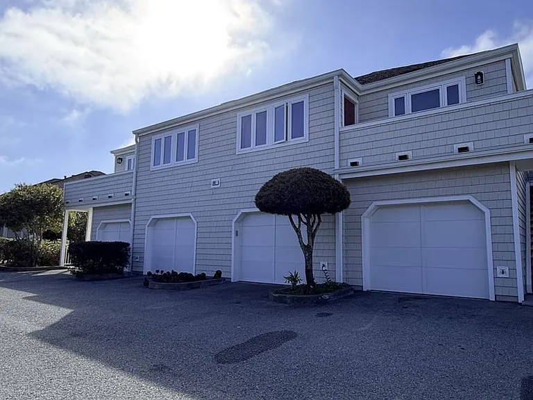 691 Pointe Pacific Dr #2 — Photo 1