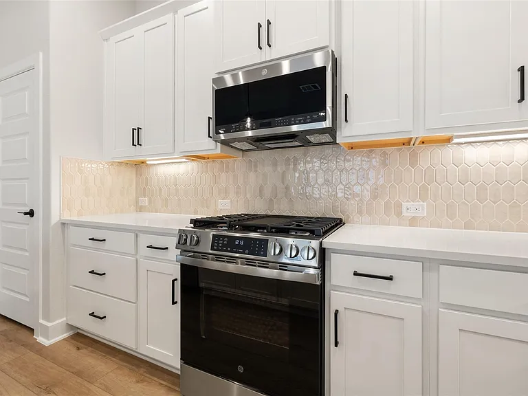 140 Cibolo Creek Loop — Photo 14