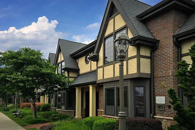Fairfield Tudor At Rockville Centre — Photo 1