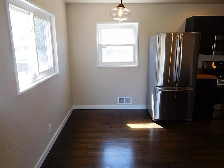 1399 Scranton St — Photo 5