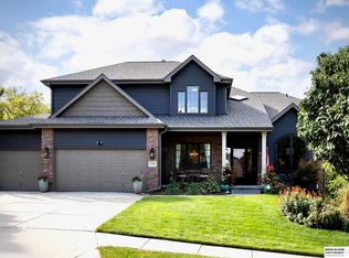 17229 Seward St, Omaha, NE 68118