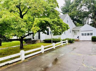 74 Brookfield Dr, East Hartford, CT 06118