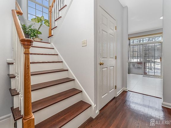 4th image of 66 Tennyson Rd