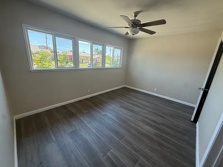13127 Flallon Ave — Photo 5