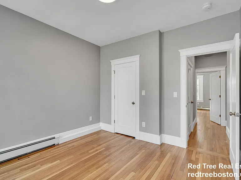 142 Sutherland Rd #U1 — Photo 10