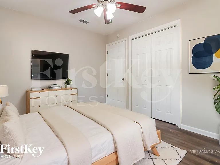 9303 N Edison Ave — Photo 15