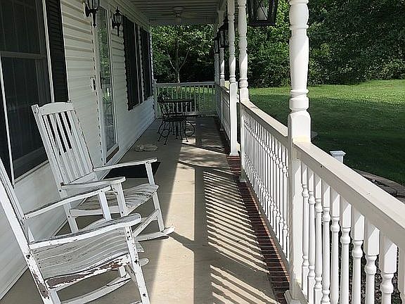 front porch 