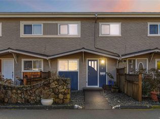 Sidney Court, Sidney, BC V8L 3B5