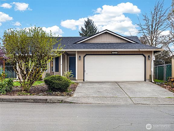 2nd image of 7517 NE 154th Avenue
