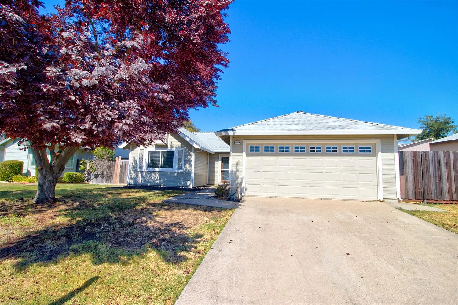 2961 Shirley St photo 1
