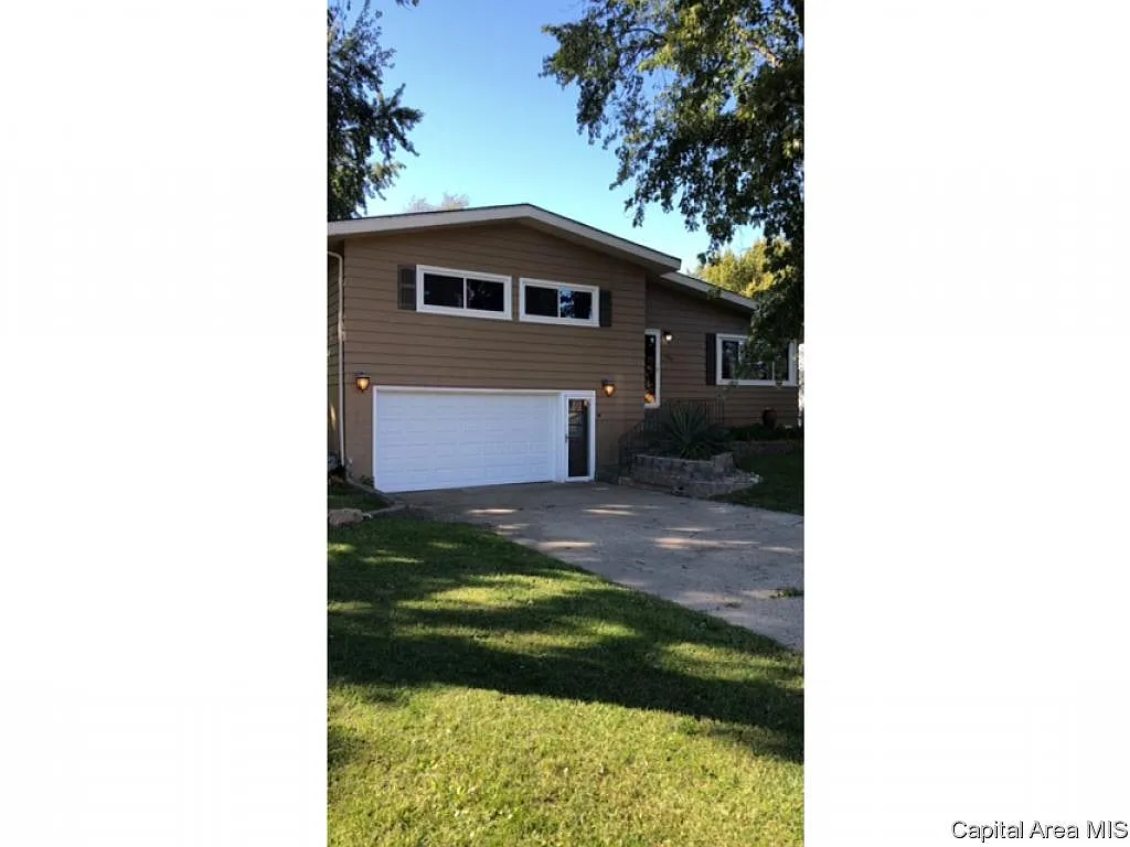 803 Finley St photo 1
