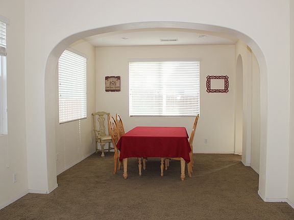 3rd image of 15 W Steer Ct
