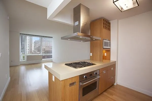 Rented by Evans Real Estate | media 7