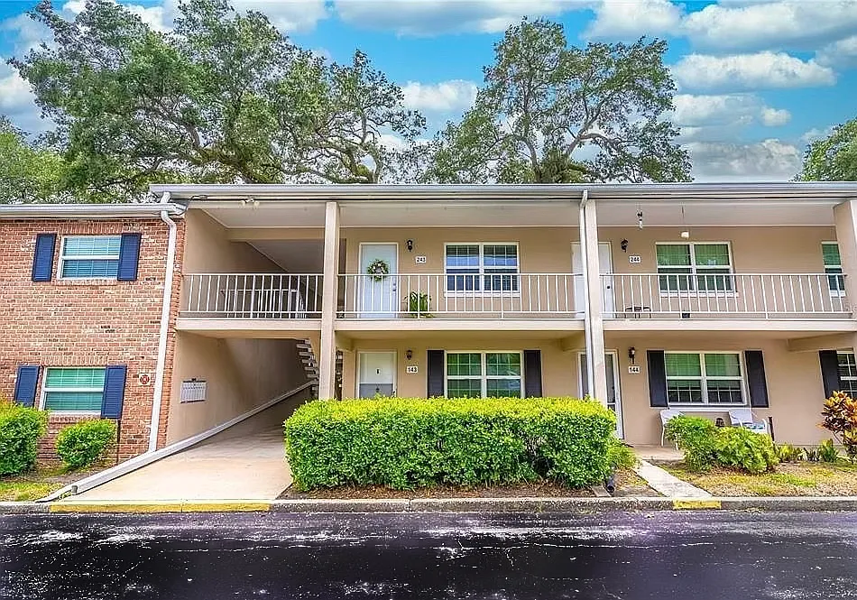 2500 Lee Rd #244