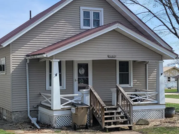 301 State St, Clermont, IA 52135