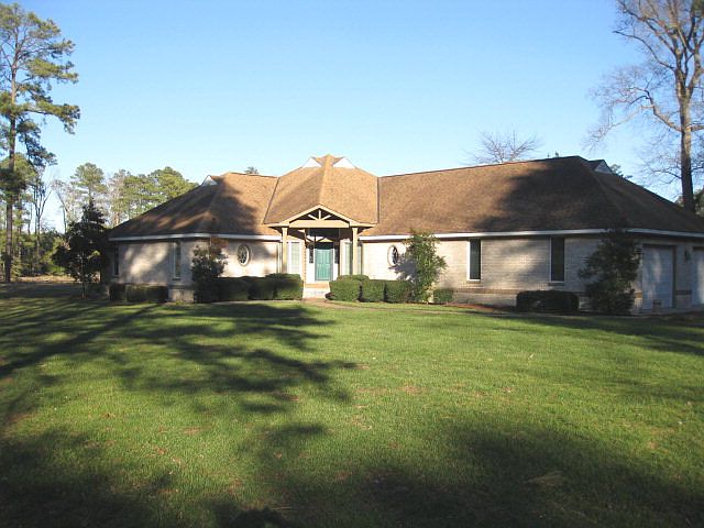 1st image of 250 Leisure Cove Ln