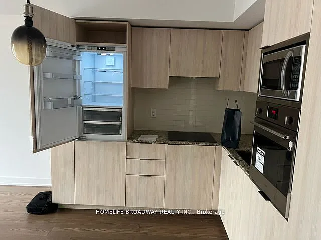11 Wellesley St W #1306 — Photo 5