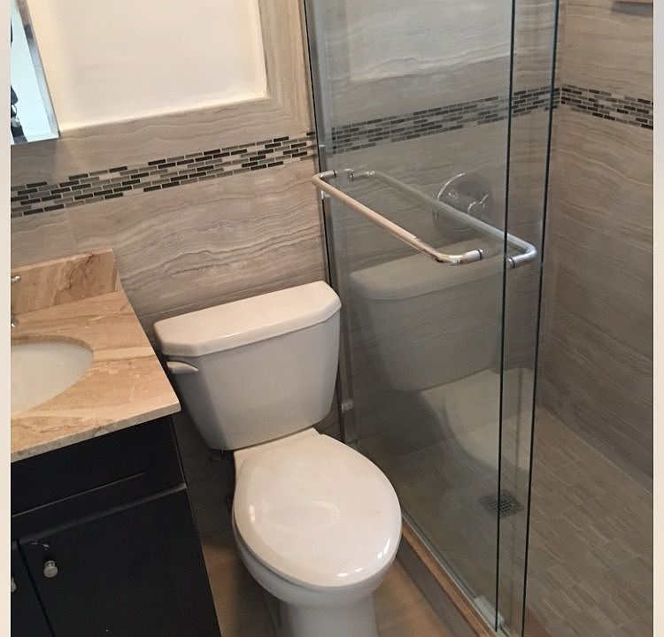 2nd image of 4550 48th St APT 1A