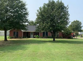 9021 Shelton Dr, Chandler, TX 75758