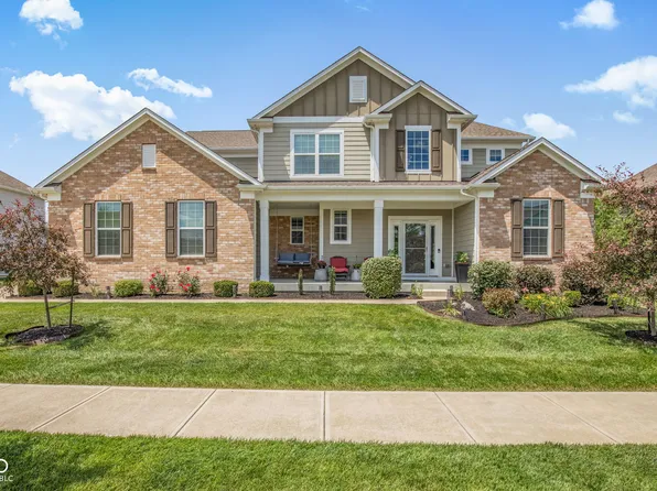 3796 Conifer Dr, Zionsville, IN 46077