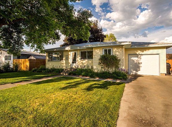 2nd image of 1465 Bower Dr