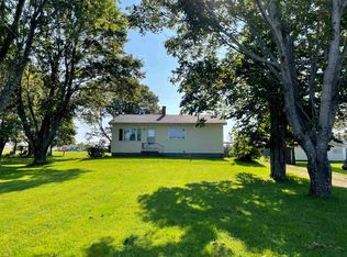 303 Phillip St, Tignish, PE C0B 2B0
