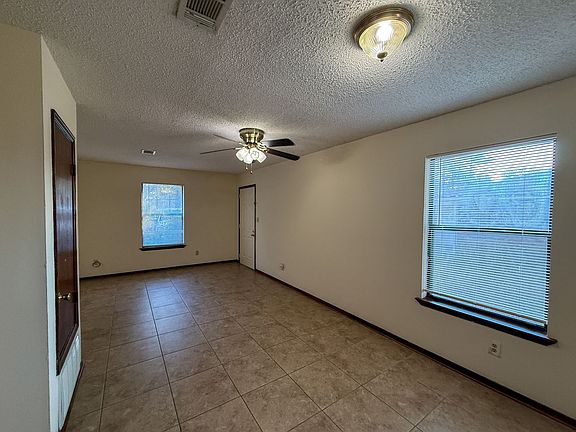 3rd image of 10840 W Highway 98