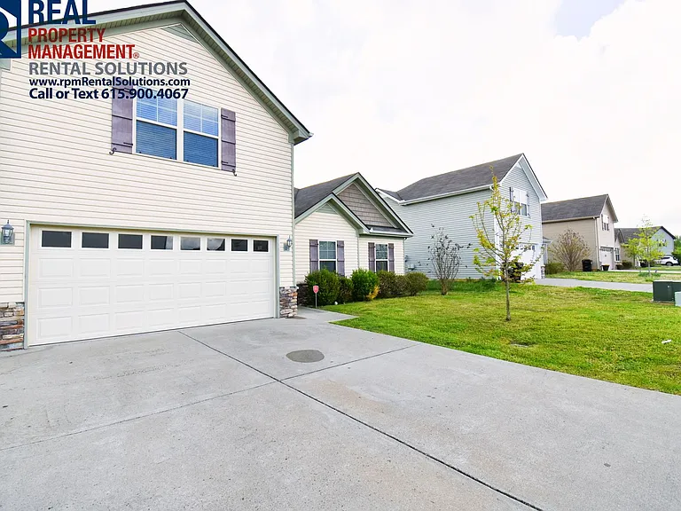 1613 Ursuline Ln — Photo 4
