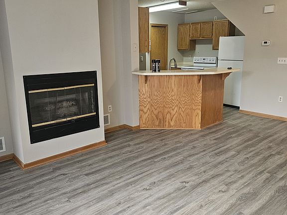 2nd image of 1755 Donegal Dr APT 7