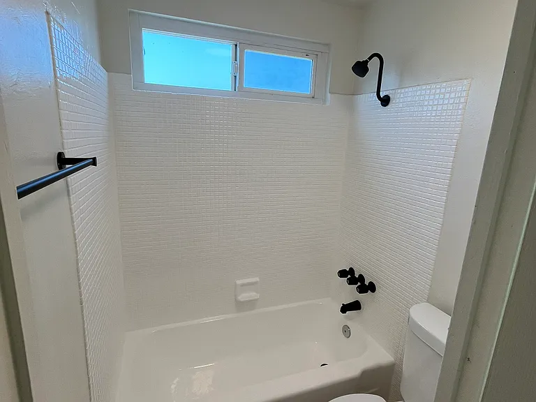 6315 Aldama St #9 — Photo 8