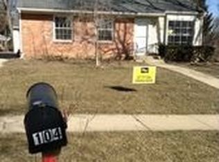 104 Perth Rd, Cary, IL 60013