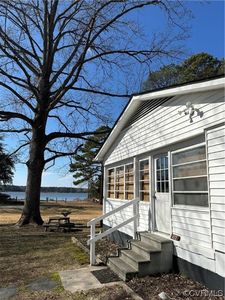 1072 Point Anne Dr, Hartfield, VA, 23071